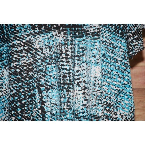 Woman Within Knit Top Short Sleeve Stretch Size 1X 22W 24W Aqua & Black Print - Picture 8 of 11